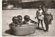 AA+ 89- ZAMBEZE - LES JOIES DE L'HYGIENE MODERNE - GROUPE D'ENFANTS AU BAIN - África