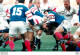 RUGBY TOURNOI DES 5 NATIONS 02/1998 FRANCE  ANGLETERRE 21/17 STADE DE FRANCE  PHOTO DE PRESSE AGENCE  ANGELI 27X18cm R9 - Deportes