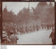 GROUPE DE SOLDATS EN MARCHE ANNEES 1900 PHOTO ORIGINALE 13 X 10 CM  M13 - War, Military