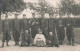 MILITAIRES #MK39729 REGIMENTS GROUPE DE SOLDATS HONNEUR A LA CLASSE CARTE PHOTO - Regiments