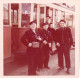 Photo Originale - 21 - DIJON -  Tramway Ligne 5 - Controleurs Et Wattman Au Terminus -  Chenove  - 1960 - Lieux