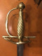 Delcampe - L'Europe. Épée Vers 1800 (C204) - Knives/Swords