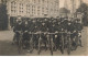 MILITARIA #FG54667 GROUPE DE PUPILLES DE L AIR CARTE PHOTO A LOCALISER ENFANTS SUR VELOS MILITAIRE - Régiments