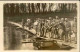 MILITARIA - Carte Postale Photo De Soldats Sur Une Passerelle De Fortune En 1927 - L 152315 - Characters