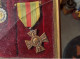 Delcampe - Lot Cadre Et MEDAILLE MILITAIRE DECORATION  WW1 Engagé Volontaire Blessé Et Croix De Guerre Et WW2 Chevalier Résistance - France