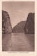 AK 216693 VIETNAM - En Baie D'Along - A Travers Les Rochers - Vietnam