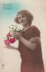 F47. Vintage French Greetings Postcard. Woman With Roses And Mistletoe - Nouvel An
