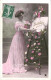 CPA Carte Postale France Souvenir Une Jeune Femme Entrain De Peindre Devant Son Chevalet Fleuri    VM80360ok - Women