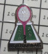 912B Pin's Pins / Beau Et Rare : SPORTS / BALLE DE TENNIS BLANCHE ? TC MONTOURNAIS Pas Encore Venu - Tennis