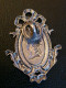 Broche Royaliste (fixation Type Pin's) "Reine Marie-Antoinette" - Spille