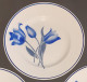 3 Assiettes Plates St AMAND ORCHIES, Modèle SIMONE Tulipes Bleues. Très Bon état. Diamètre 23cm - Borden