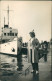 Frau Posiert Vor Schiff "ZOFIA" (Ort, Hafen Unbekannt) 1960 Privatfoto - Bekende Personen