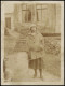 Soziales Leben - Frau In Modischer Kleidung Stadtvilla 1922 Foto - Personen