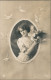 Fotokunst Fotomontage Frau (Bild/Portrait) Schwalben Umflogen 1911 - Bekende Personen
