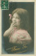 Portrait Fillette - Ruban Rose Dans Les Cheveux    Q 2597 - Abbildungen