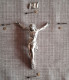 Delcampe - Superbe Crucifix à Accrocher, Christ , Plaque INRI Et écoinçons En Argent , Croix En Onyx Avec Belle Veine Rouge - Religion &  Esoterik