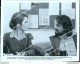 Bn1 Foto Originale Reporter Jane Fonda And Tv News Cameraman Michael Douglas - Otros & Sin Clasificación