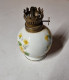 Lampe à Huile En Céramique Blanche Fleurie Ancienne Vintage - Other & Unclassified