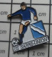 2222 Pin's Pins / Beau Et Rare / SPORTS / CLUB FOOTBALL US SARRE-UNION Pas SARRE-DINALUILE - Fussball