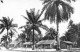 GABON LIBREVILLE Cases Devant Les Batiments Administratifs  (Scan R/V) N° 44 \MP7163 - Gabon