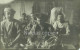 UN ATELIER Vers 1910 Ouvriers Artisans Photo 13 X 22 Cm Travailleurs - Other & Unclassified