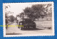 Photo Ancienne Snapshot - INDOCHINE - Famille En Jeep , Automobile Militaire ? Vers 1950 Fille Soldat Colonial Auto - Cars