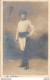 CARTE PHOTO NON IDENTIFIEE REPRESENTANT UNE JEUNE FEMME HABILLEE EN SOLDAT AVEC DECORATIONS ET SABRE PHOTO BOYER PARIS - A Identifier