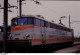 Photo Diapo Diapositive Slide TRAIN Wagon Loco Locomotive Electrique SNCF 25229 à VSG Le 07/05/1993 VOIR ZOOM - Dias