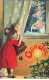 N°23896 - Noël - God Jul - Adèle Söderberg - Fillette Portant Sa Poupée, Regardant Des Anges Par La Fenêtre - Other & Unclassified