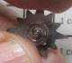 1518B Pins Pin's / Rare & Belle Qualité THEME MARQUES / MSC SOLEIL EN METAL ARGENT Mini Pin's - Trademarks