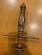Delcampe - Épée Décorative. Espagne. M1990 (C264) Tailles 84-102 Cm. - Knives/Swords