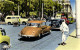 EL DJEZAIR (Alger Femmes D(Algetie Boulevard De La Répubique Et Square Port Said Belles Voitures Dont 1 à Identifier  RV - Algiers