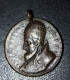 Médaille Religieuse XVIIe Bronze "Pape Innocent XI / Sixte V" Religious Medal - Religion & Esotérisme