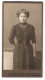 Fotografie M. Johannsen, Oldenburg I. Gr., Heiligengeiststrasse 2, Junge Dame In Besticktem Kleid  - Anonymous Persons
