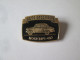 Insigne Russe Vers 1970 Avec Voiture Moskvich 402/Russian Badge 1970s With Moskvich 402 Car,size=27x20 Mm - Otros & Sin Clasificación