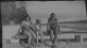 Négatif Film Snapshot -  PIN UP PLAGE  Famille Sur La Plage. Homme Sur La Plage - Plaques De Verre