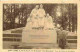 29 - Pont L'Abbé - F. Bazin Devant Son Monument Aux Bigoudens - Animée - Correspondance - Voyagée En 1933 - CPA - Voir S - Pont L'Abbe