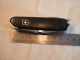 Delcampe - VICTORINOX - Canif Victorinox - à Multifonctions 13 Fonctions Avec Son étui - VER24VIC001   L'authentique Couteau Suisse - Blankwaffen