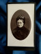 Photo Cdv J. Godard à Epernay - Femme, Portrait En Médiallon, Mme Lucie Lorinet, Circa 1885-90 L438 - Alte (vor 1900)