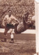 FOOTBALL 1962 DERBY CONTRE CHARLTON  LE GOAL REG MATTHEWS VOIT LE BALLON RENTRER PHOTO 18 X 13 CM - Deportes