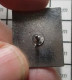 1818c Pin's Pins / Beau Et Rare / MARQUES / CUISINIERE ELECTRIQUE SCHOLTES - Marques