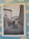 Photo Un Couple Avec Velo  DANS UNE RUE A DARDILLY 1949 - Lieux