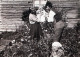 KINDER KINDER Szene S Landschafts Vintage Ansichtskarte Postkarte CPSM #PBU285.DE - Szenen & Landschaften