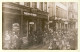 31458 / Carte-Photo Ville A Localiser Theodor RESS Coiffeur Défilé Troupe Française Friseur Damen Herren  - War 1914-18