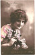 CPA Carte Postale  Germany Bonne Fête Souvenir  Une Jeune Femme Souriante 1915 VM80692 - Sonstige & Ohne Zuordnung