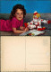 Menschen Soziales Leben & Kinder: Mädchen Mit Clown Beim Lesen 1970 - Portretten