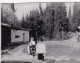 Old Real Original Photo - Little Boy Girl Posing In The Yard - Ca. 12x9 Cm - Persone Anonimi