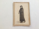 Ancienne Photographie  Cartonnée Portrait De Femme - Personnes Anonymes