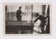 Guys, Two Young Men Play Billiards, Scene, Vintage 1930s Orig Photo 8.3x5.6cm. (51722) - Personnes Anonymes
