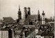 51585 - Deutschland - München , Blick Auf Peterskirche , Frauenkirche Und Rathaus - Gelaufen 1960 - München